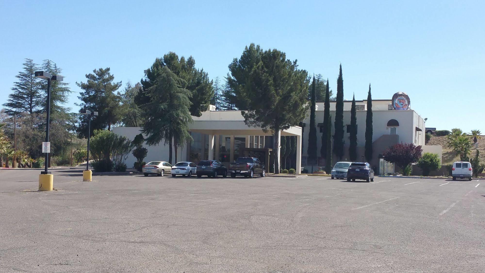Mariposa Hotel نوغاليس المظهر الخارجي الصورة
