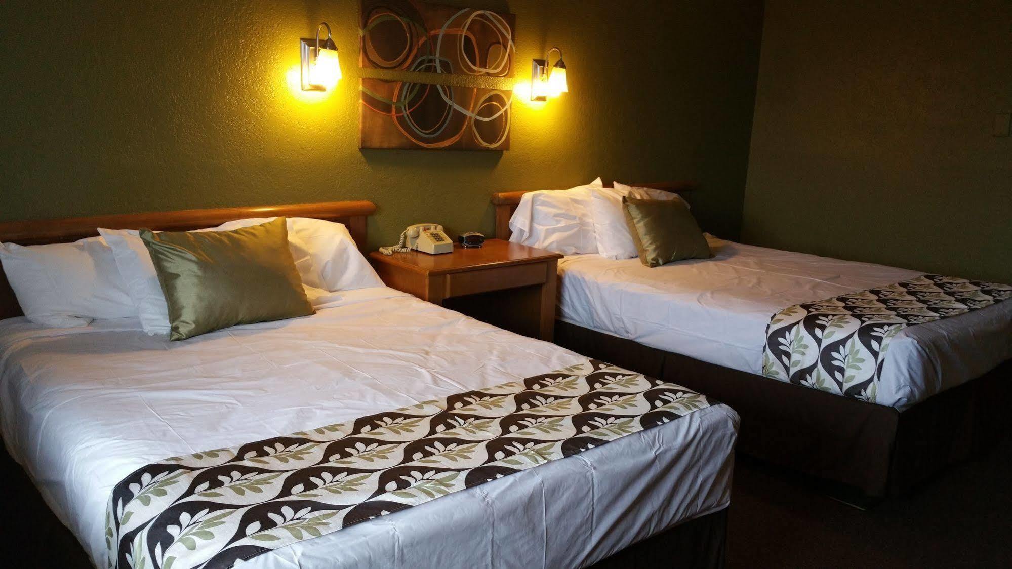 Mariposa Hotel نوغاليس المظهر الخارجي الصورة